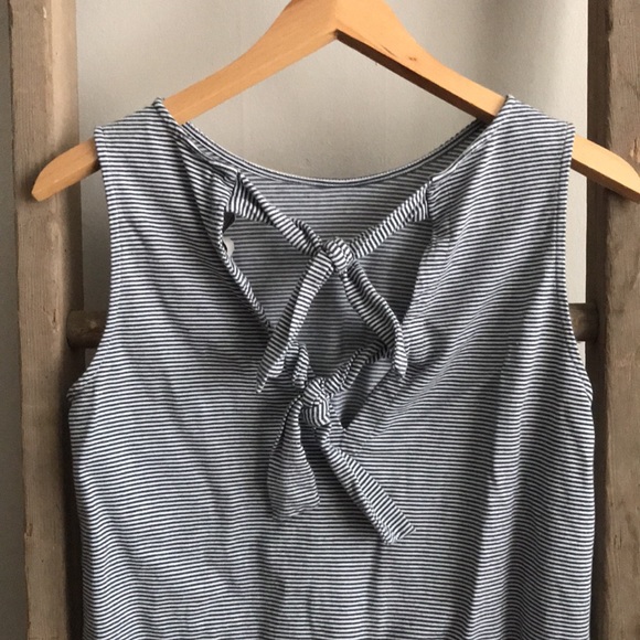 Striped Tank with Bow Details - Picture 3 of 4